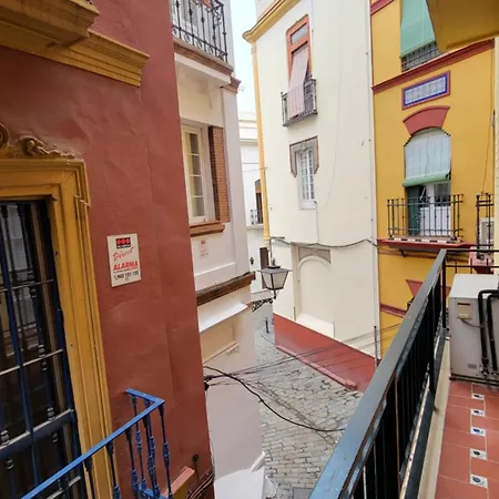 Rentalsevilla En La Plaza Del Salvador Sevilla